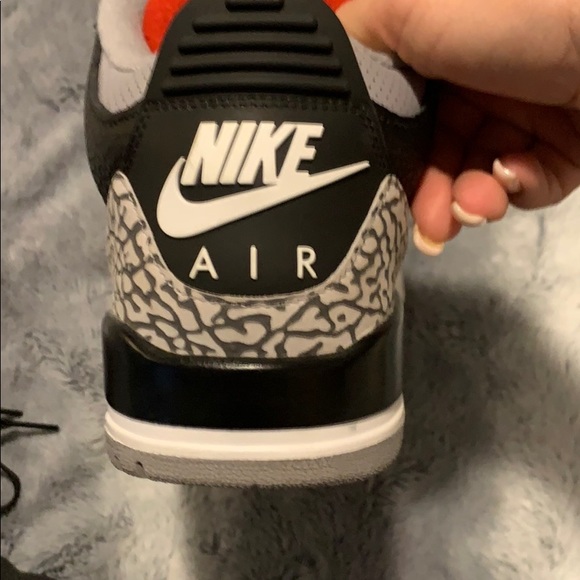 Air Jordan three breds - Picture 5 of 5